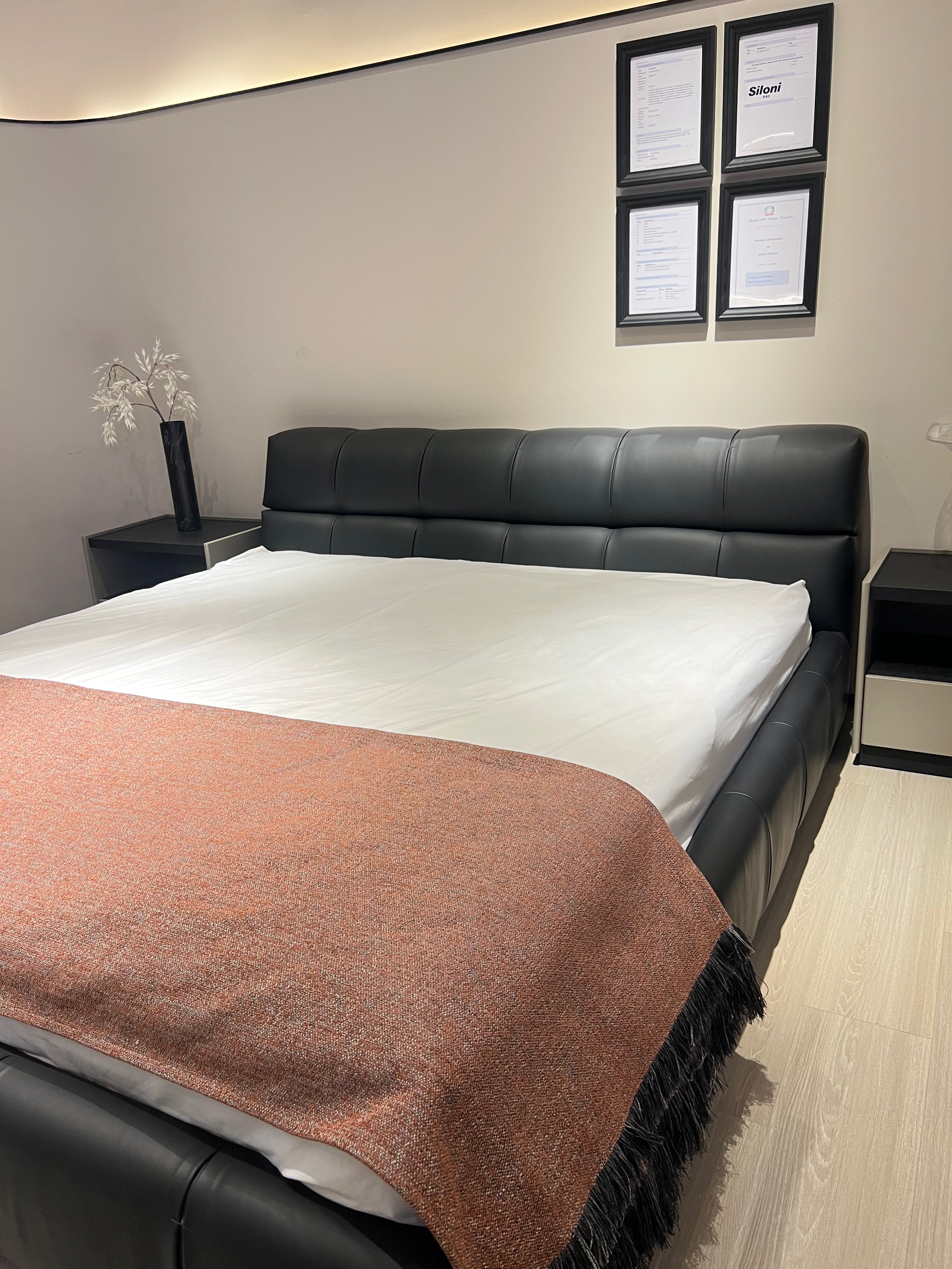 Modern puff bed-Genuine leather Customizable fabric- King or Queen size
